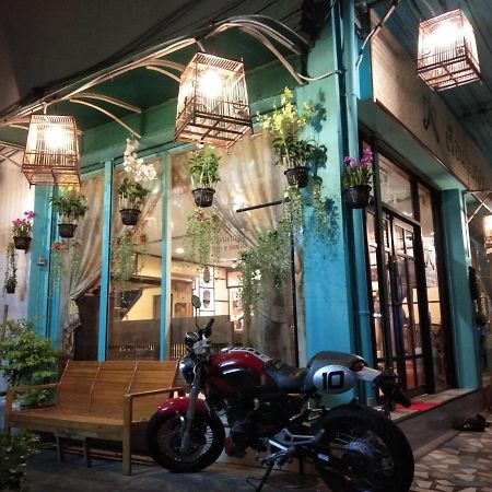 Ruan Ben Ja Don Mueang,Bangkok Hostel Exteriör bild