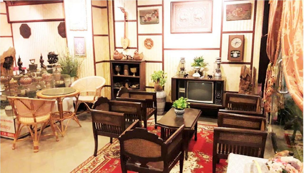 Ruan Ben Ja Don Mueang,Bangkok Hostel Exteriör bild