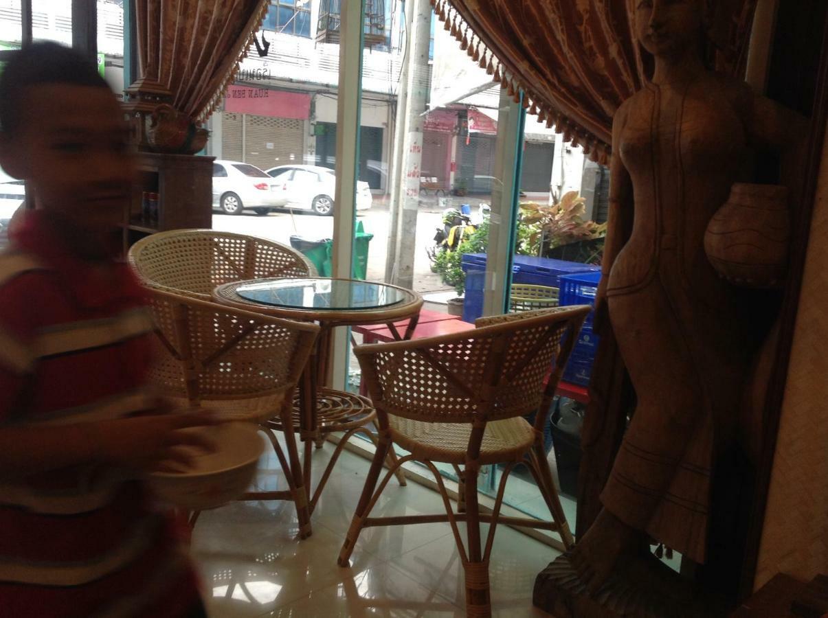 Ruan Ben Ja Don Mueang,Bangkok Hostel Exteriör bild
