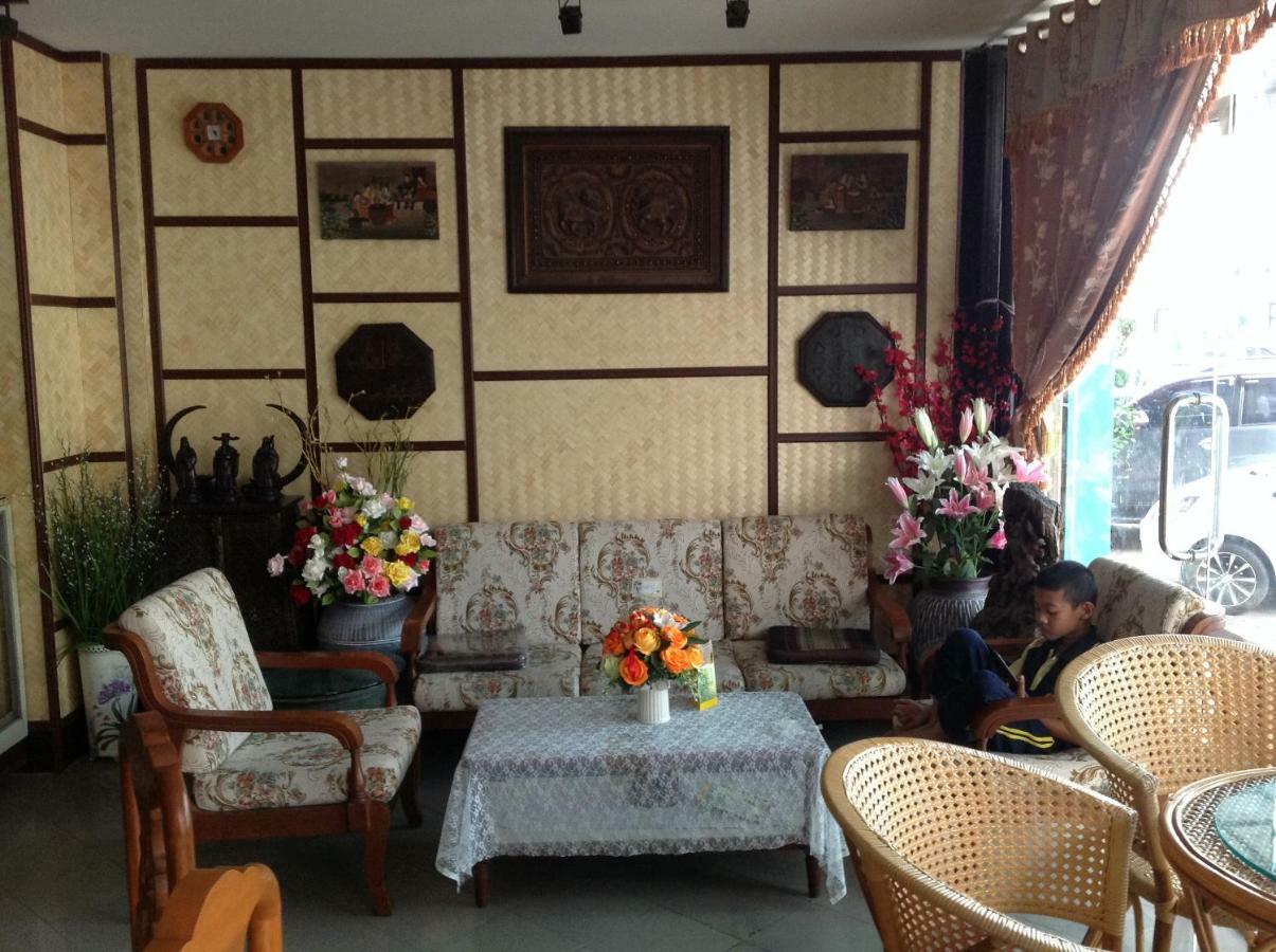 Ruan Ben Ja Don Mueang,Bangkok Hostel Exteriör bild