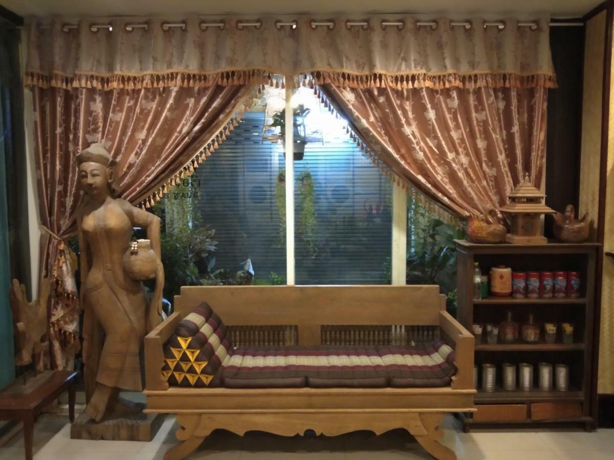 Ruan Ben Ja Don Mueang,Bangkok Hostel Exteriör bild