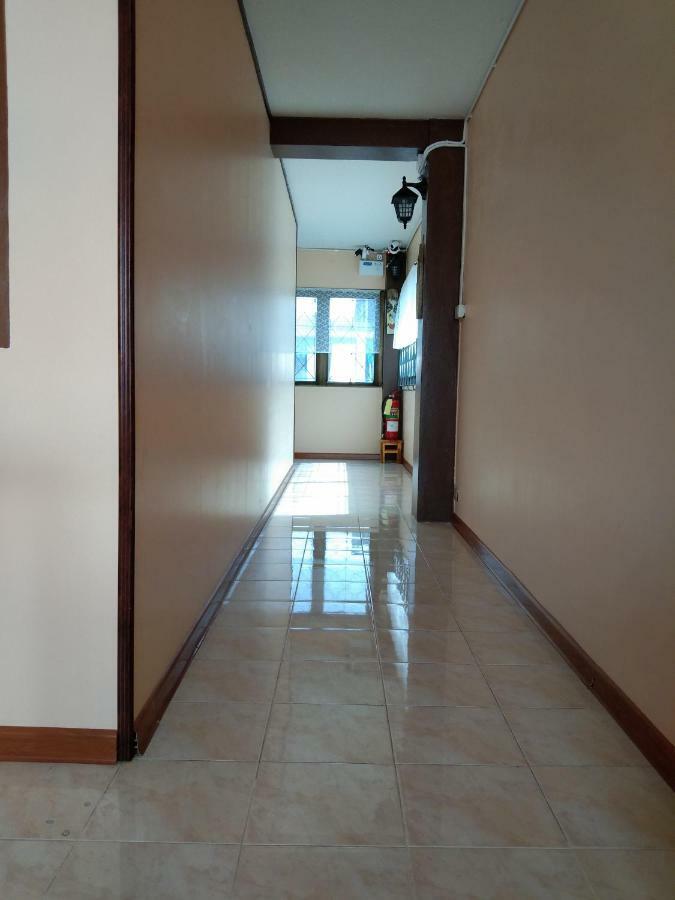 Ruan Ben Ja Don Mueang,Bangkok Hostel Exteriör bild