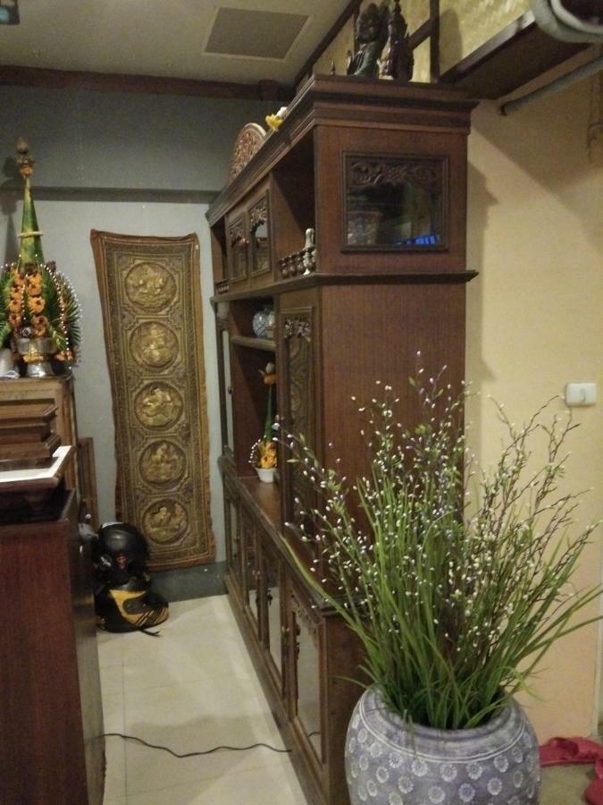 Ruan Ben Ja Don Mueang,Bangkok Hostel Exteriör bild