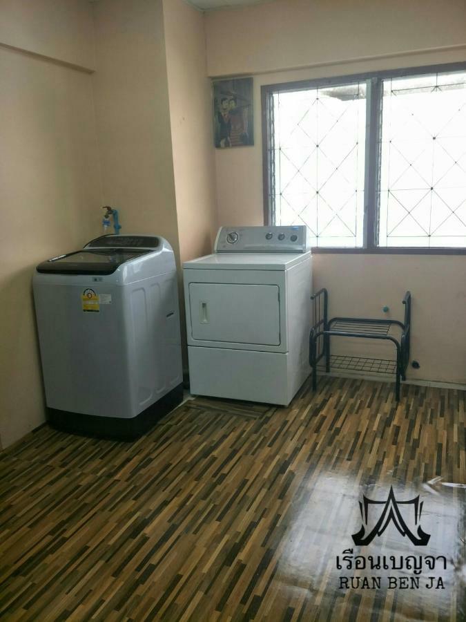 Ruan Ben Ja Don Mueang,Bangkok Hostel Exteriör bild