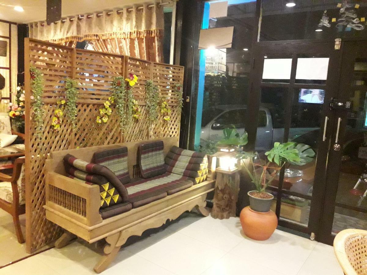 Ruan Ben Ja Don Mueang,Bangkok Hostel Exteriör bild